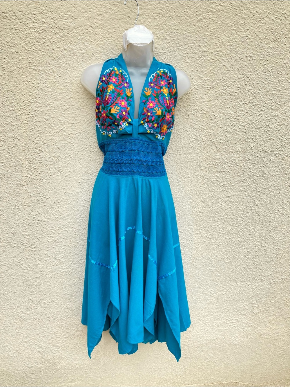 Vintage 80’s Mexican Floral Embroidered Cotton Handkerchief Halter Dress OS